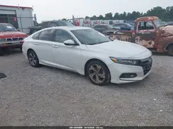 1HGCV2F53JA033116 2018 HONDA ACCORD