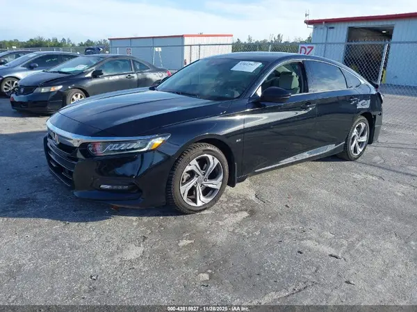 1HGCV2F54JA005700 2018 HONDA ACCORD - Image 2