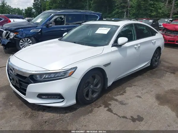 1HGCV2F54JA006555 2018 HONDA ACCORD - Image 2