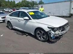 1HGCV2F54JA013652 2018 HONDA ACCORD