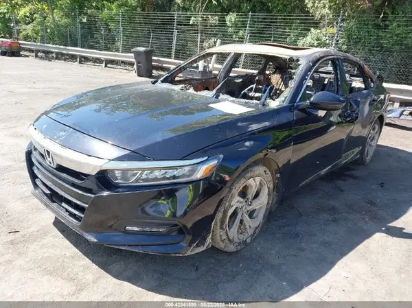 1HGCV2F54JA017894 2018 HONDA ACCORD - Image 2