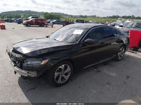 1HGCV2F54JA020536 2018 HONDA ACCORD - Image 2