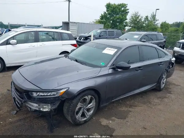 1HGCV2F54JA024117 2018 HONDA ACCORD - Image 2