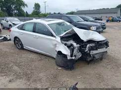 1HGCV2F54JA030886 2018 HONDA ACCORD
