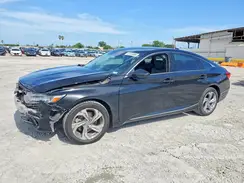 1HGCV2F54JA032962 2018 HONDA ACCORD