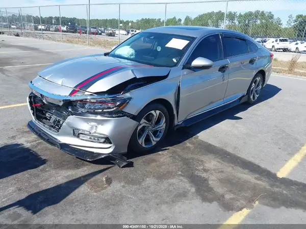1HGCV2F54KA018335 2019 HONDA ACCORD - Image 2