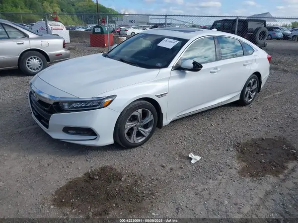 1HGCV2F55JA033117 2018 HONDA ACCORD - Image 2