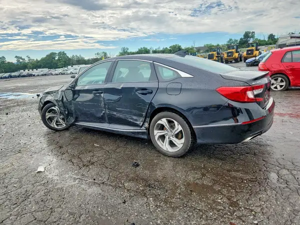 1HGCV2F55JA035627 2018 HONDA ACCORD - Image 2