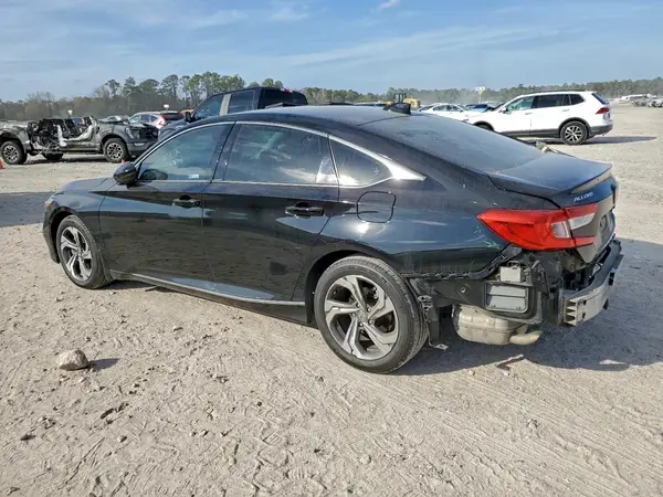 1HGCV2F56JA015581 2018 HONDA ACCORD - Image 2