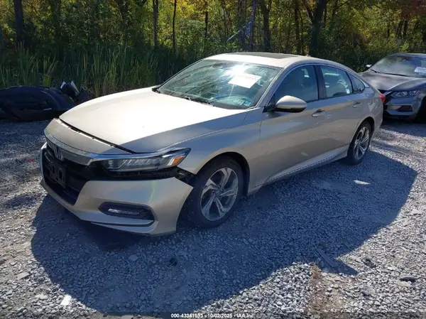 1HGCV2F56JA021302 2018 HONDA ACCORD - Image 2