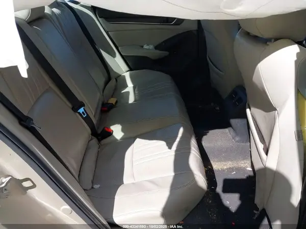 1HGCV2F56JA021302 2018 HONDA ACCORD - Image 8