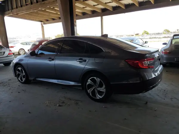 1HGCV2F56JA027908 2018 HONDA ACCORD - Image 2