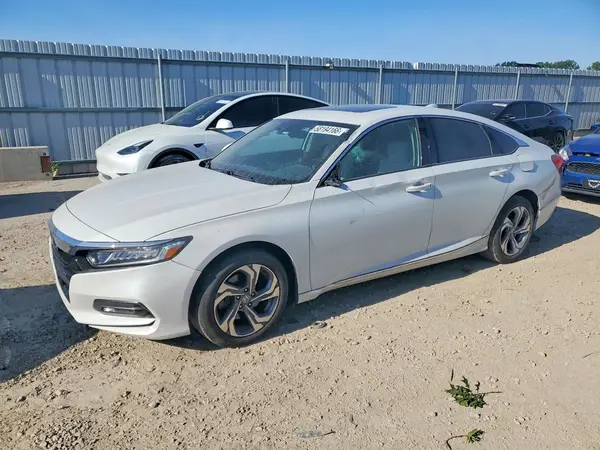 1HGCV2F56JA030680 2018 HONDA ACCORD - Image 1