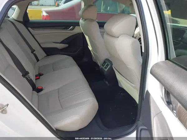 1HGCV2F56KA007823 2019 HONDA ACCORD - Image 8