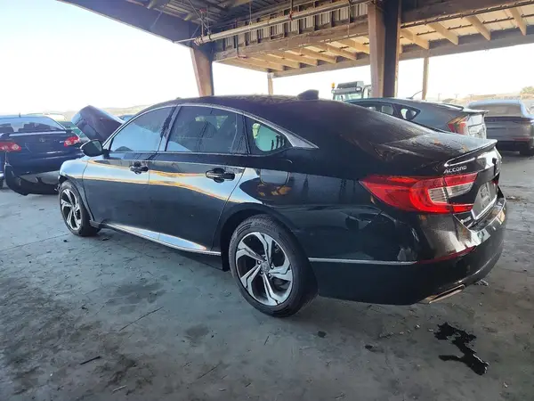 1HGCV2F57JA003665 2018 HONDA ACCORD - Image 2