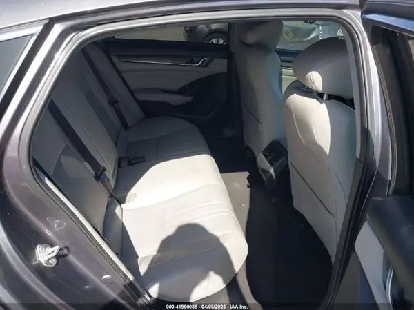 1HGCV2F57JA009921 2018 HONDA ACCORD - Image 8