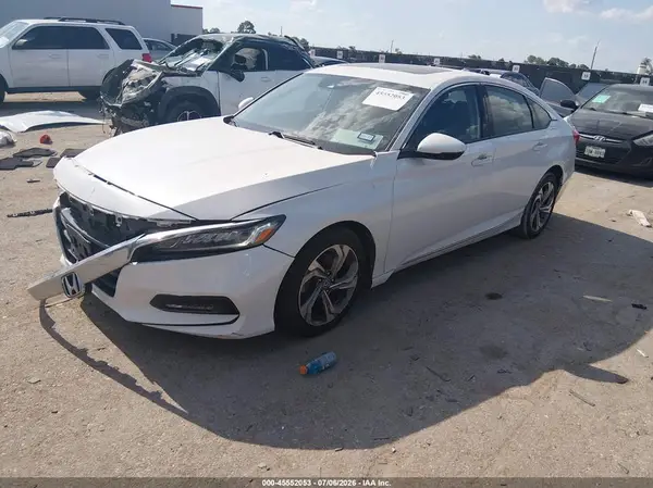 1HGCV2F57JA017825 2018 HONDA ACCORD - Image 2