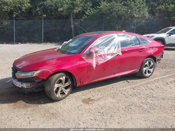 1HGCV2F57JA018585 2018 HONDA ACCORD - Image 2