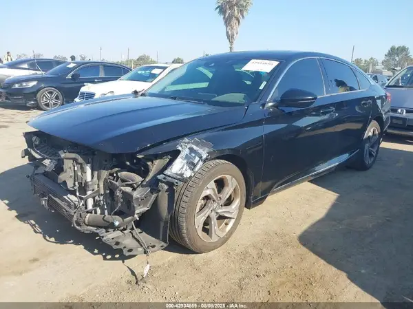1HGCV2F57JA026041 2018 HONDA ACCORD - Image 2