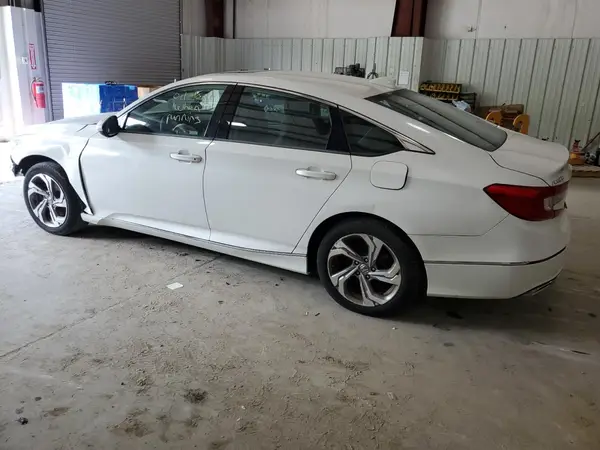 1HGCV2F57JA033961 2018 HONDA ACCORD - Image 2