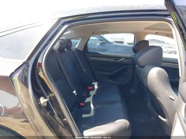 1HGCV2F57JA037198 2018 HONDA ACCORD - Image 8
