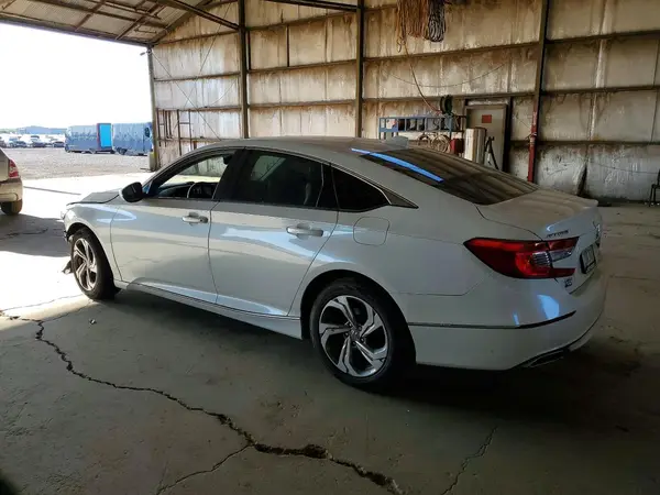 1HGCV2F57JA037752 2018 HONDA ACCORD - Image 2