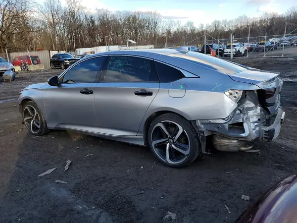 1HGCV2F58JA001925 2018 HONDA ACCORD - Image 2