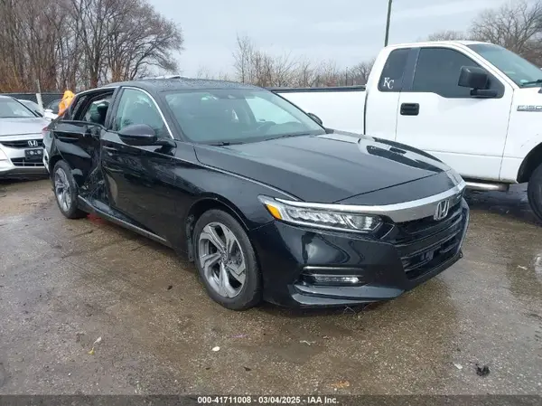 1HGCV2F58JA008227 2018 HONDA ACCORD - Image 1