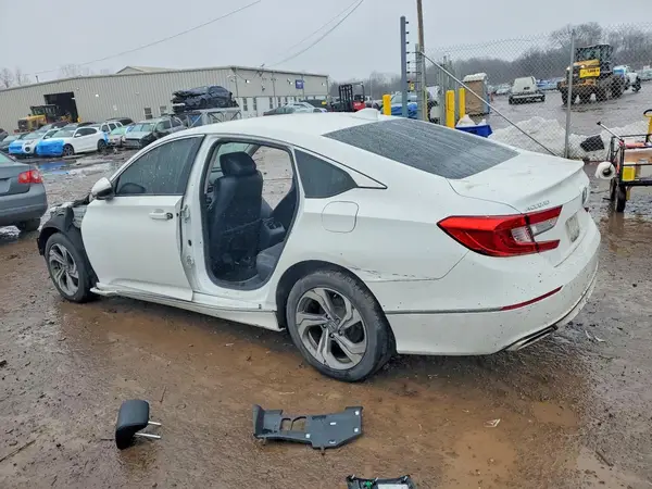 1HGCV2F58JA009040 2018 HONDA ACCORD - Image 2