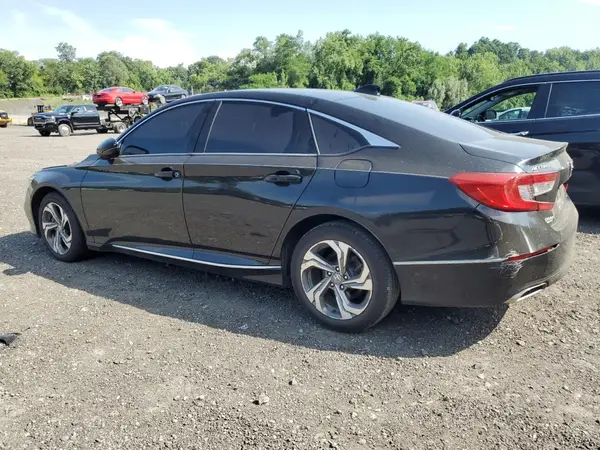 1HGCV2F58JA025268 2018 HONDA ACCORD - Image 2