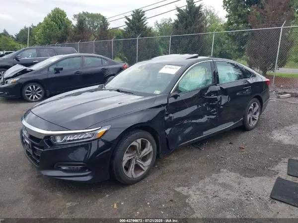 1HGCV2F58JA031605 2018 HONDA ACCORD - Image 2