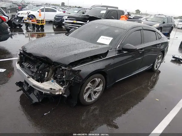 1HGCV2F58JA040689 2018 HONDA ACCORD - Image 2
