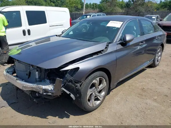 1HGCV2F58KA019858 2019 HONDA ACCORD - Image 2