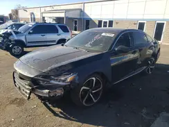 1HGCV2F59JA008334 2018 HONDA ACCORD
