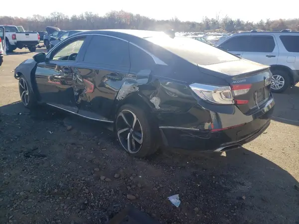 1HGCV2F59JA008334 2018 HONDA ACCORD - Image 2