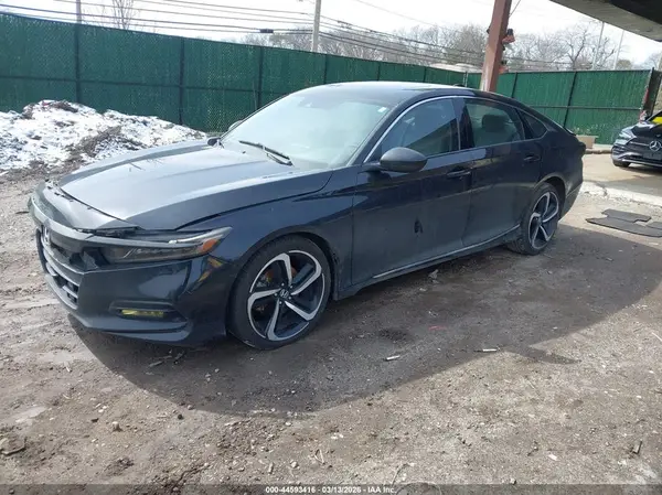 1HGCV2F59JA010536 2018 HONDA ACCORD - Image 2