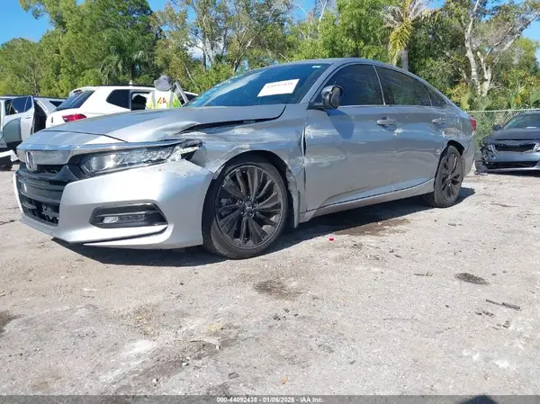 1HGCV2F59JA022590 2018 HONDA ACCORD - Image 2