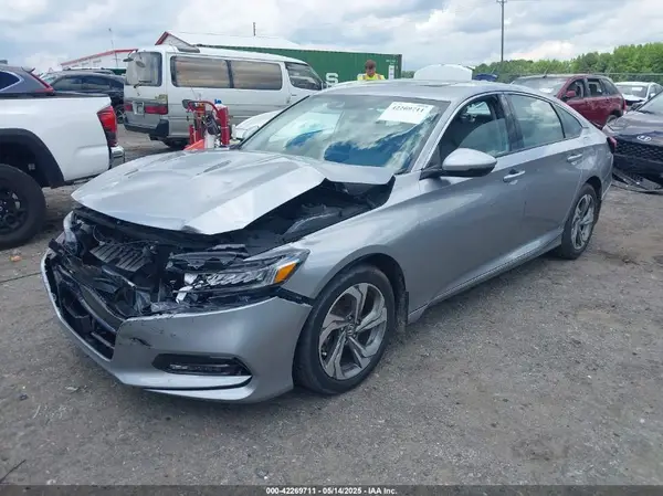 1HGCV2F59JA033718 2018 HONDA ACCORD - Image 2