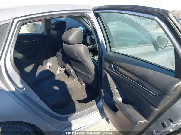 1HGCV2F5XJA001912 2018 HONDA ACCORD - Image 8
