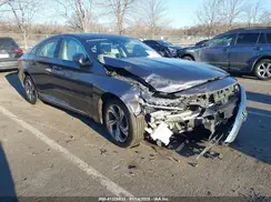1HGCV2F5XJA006480 2018 HONDA ACCORD