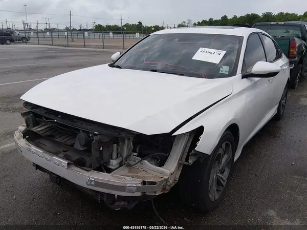 1HGCV2F5XJA013428 2018 HONDA ACCORD - Image 2