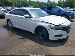 1HGCV2F5XJA015468 2018 HONDA ACCORD