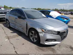 1HGCV2F5XJA031668 2018 HONDA ACCORD