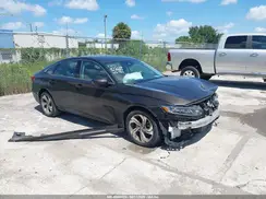 1HGCV2F5XJA044954 2018 HONDA ACCORD
