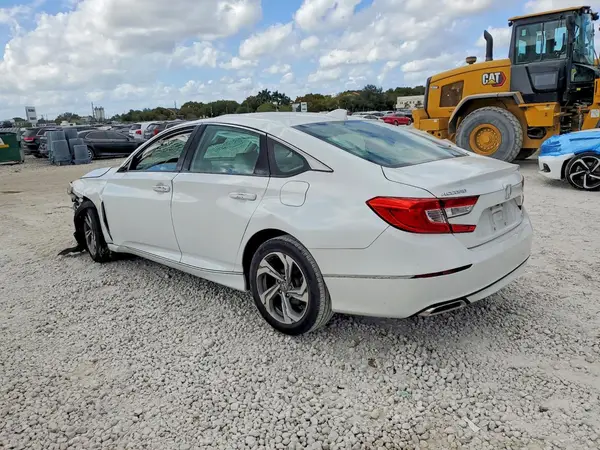 1HGCV2F61JA003802 2018 HONDA ACCORD - Image 2