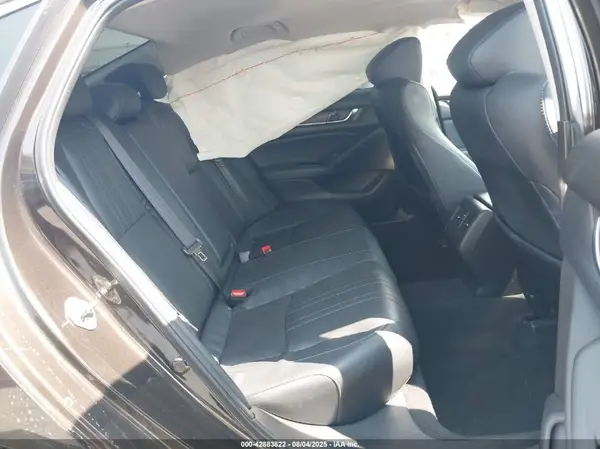 1HGCV2F61JA017747 2018 HONDA ACCORD - Image 8