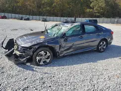 1HGCV2F61JA034581 2018 HONDA ACCORD