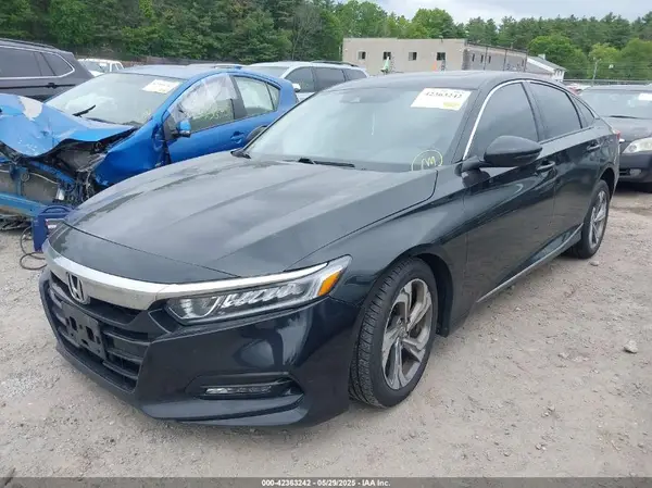 1HGCV2F62JA002402 2018 HONDA ACCORD - Image 2
