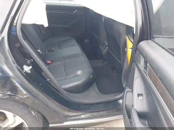 1HGCV2F62JA002402 2018 HONDA ACCORD - Image 8