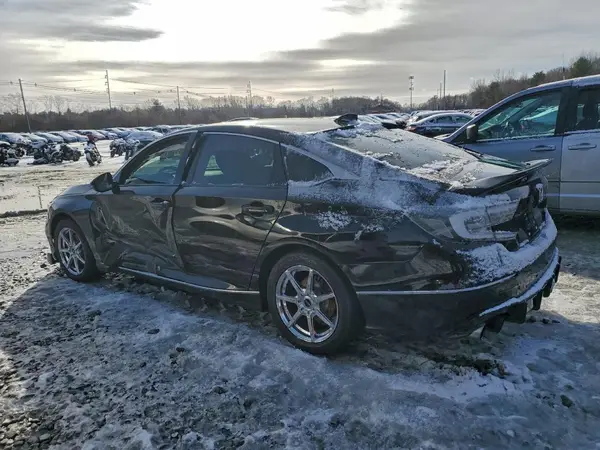 1HGCV2F62JA024383 2018 HONDA ACCORD - Image 2